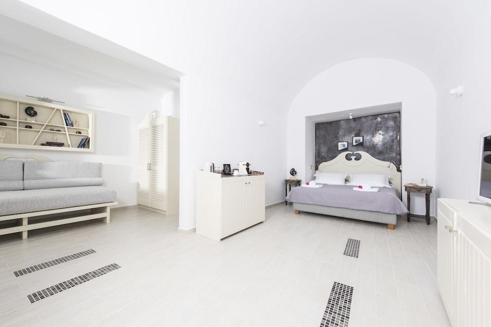 Ambition Suites (Adults Only) Ia Exterior foto