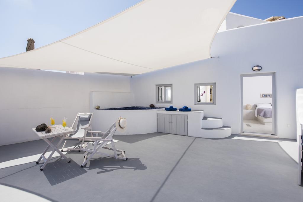 Ambition Suites (Adults Only) Ia Exterior foto
